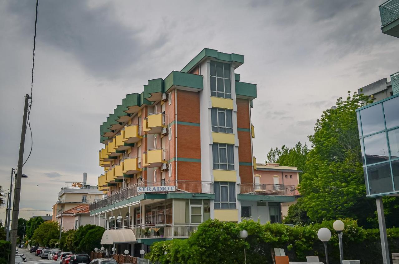 Hotel Stradiot リミニ エクステリア 写真