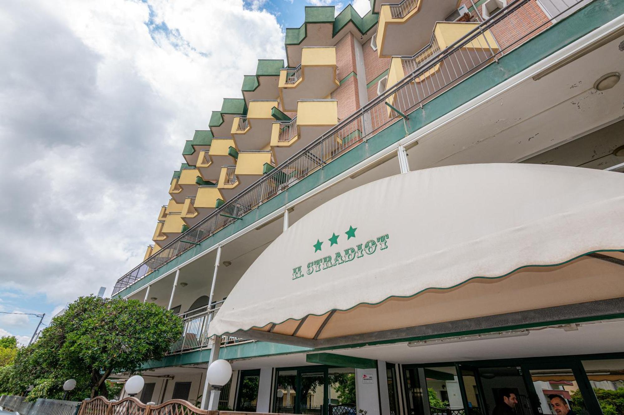 Hotel Stradiot リミニ エクステリア 写真